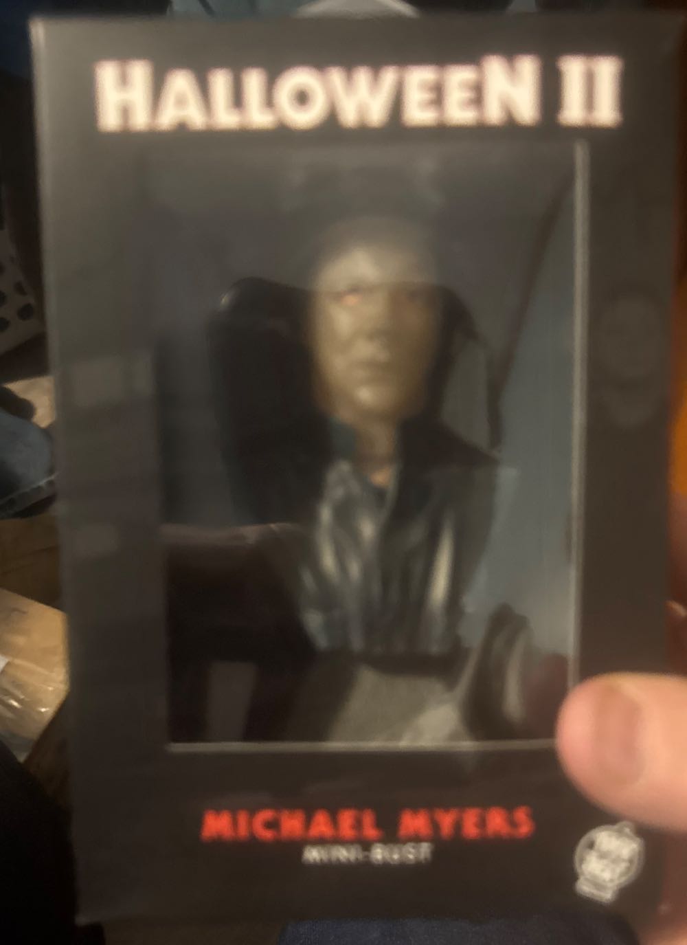 Trick Or Treat Studios Halloween Ii: Michael Myers Mini Bust  vinyl figure collectible [Barcode 811501036050] - Main Image 2