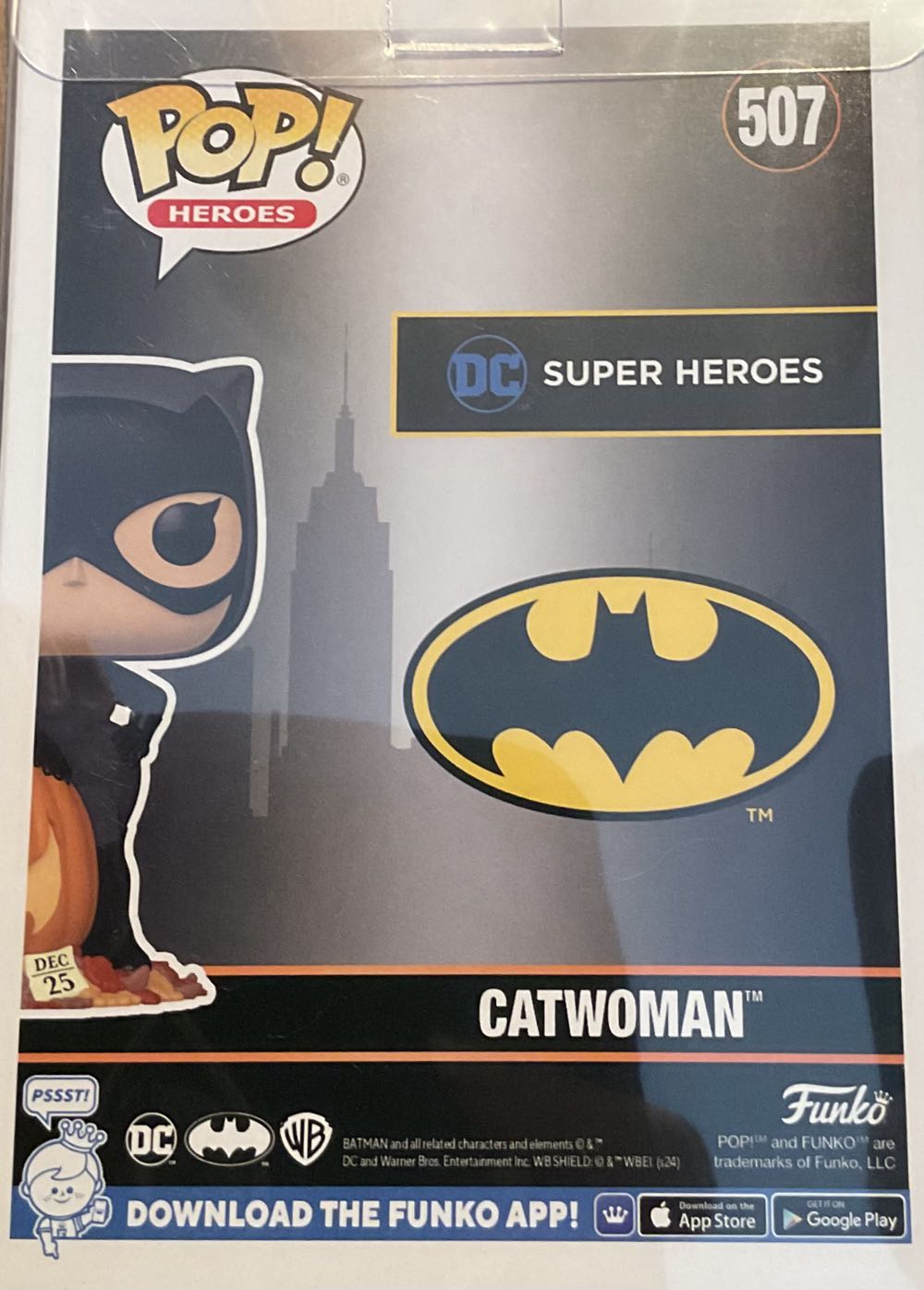 Catwoman - Batman vinyl figure collectible [Barcode 889698819565] - Main Image 3