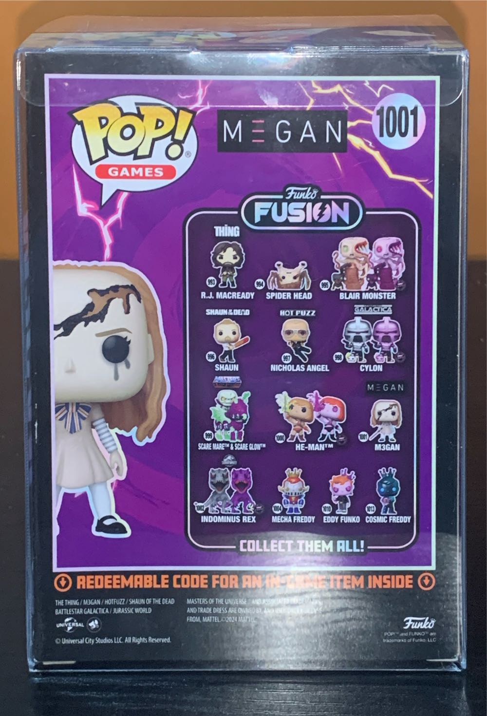 M3gan - Halloween vinyl figure collectible [Barcode 889698808743] - Main Image 3