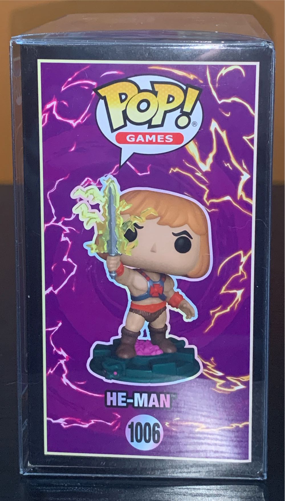 #1006: He-Man - Masters of the Universe vinyl figure collectible [Barcode 889698830652] - Main Image 4