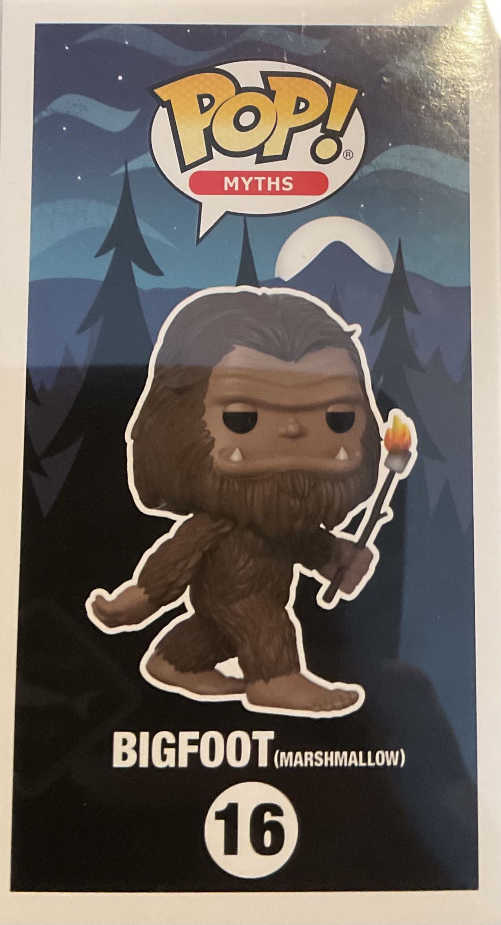 Bigfoot (w/ Marshmallow)  vinyl figure collectible [Barcode 889698601085] - Main Image 2
