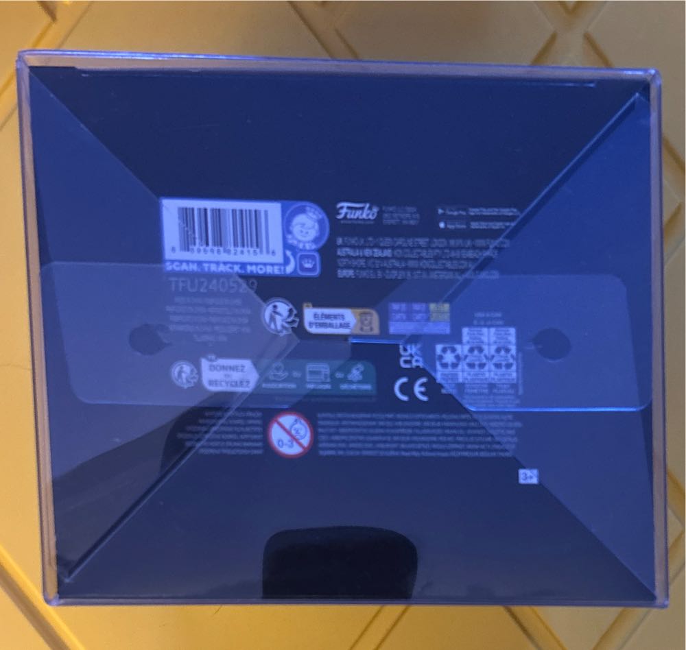 Indominus Rex - Jurassic World vinyl figure collectible [Barcode 889698824156] - Main Image 4