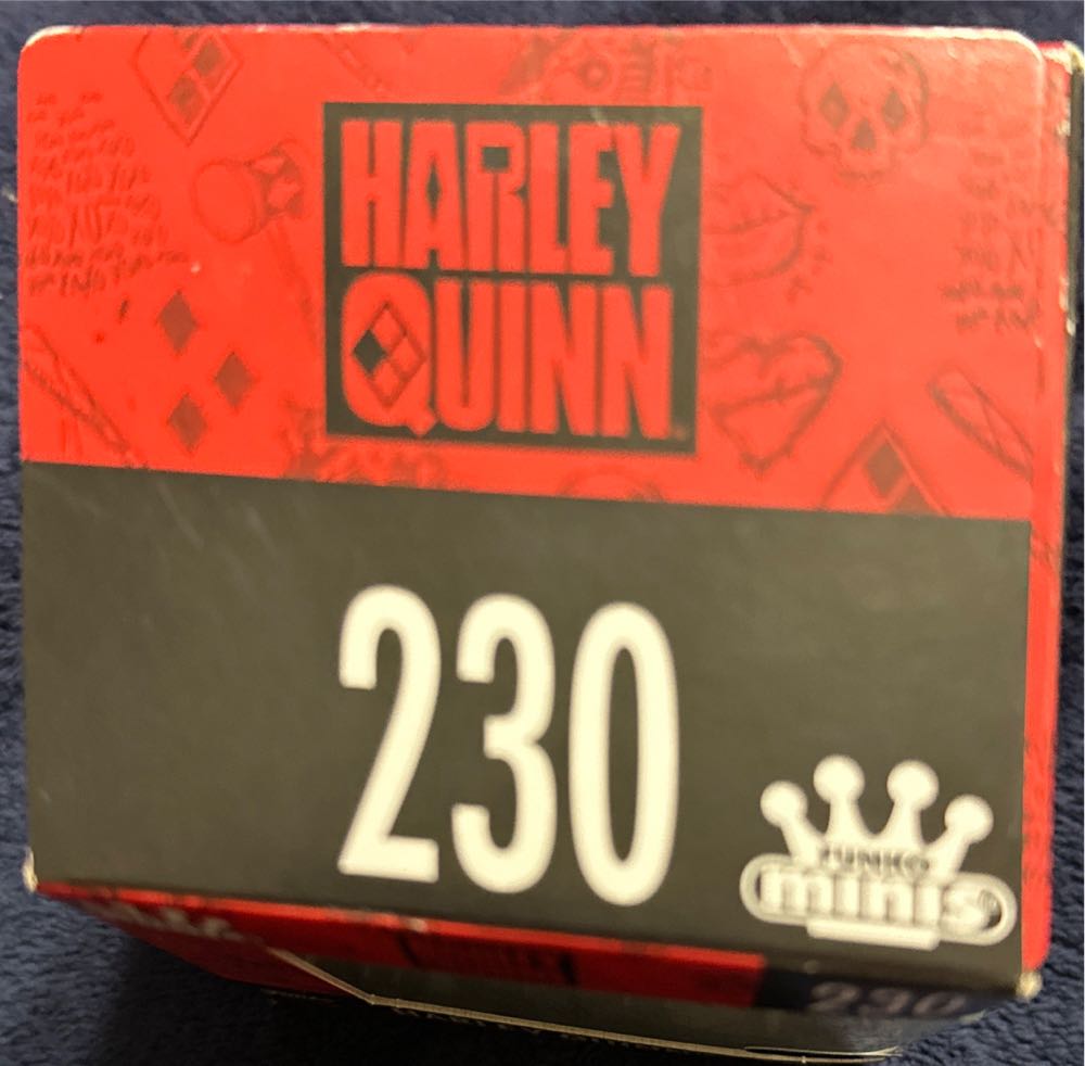 Harley Quinn #230 - DC Comics vinyl figure collectible [Barcode 889698771047] - Main Image 3