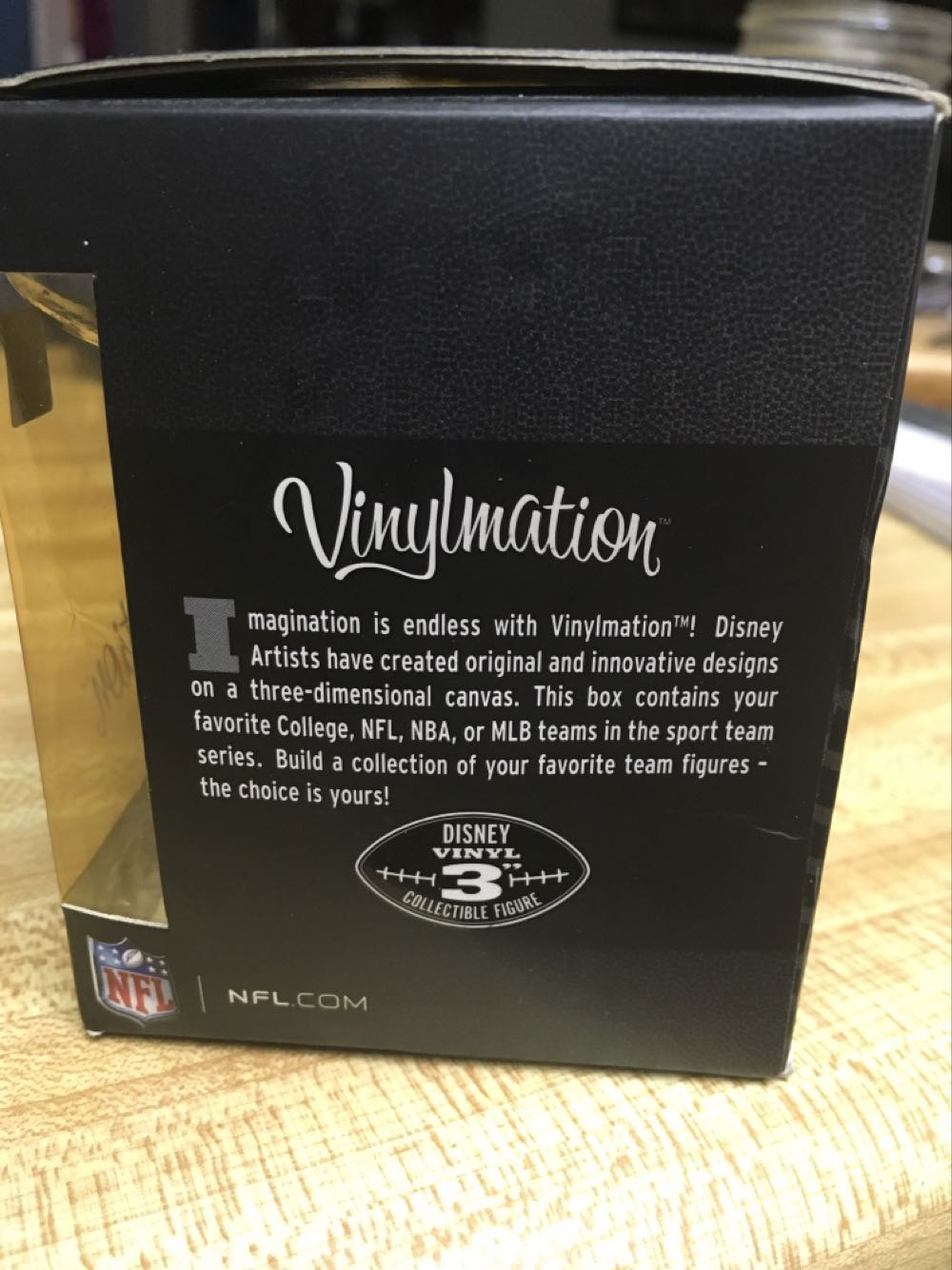 Disney Vinylmation - NFL - Pittsburgh Steelers  vinyl figure collectible [Barcode 400005471407] - Main Image 2