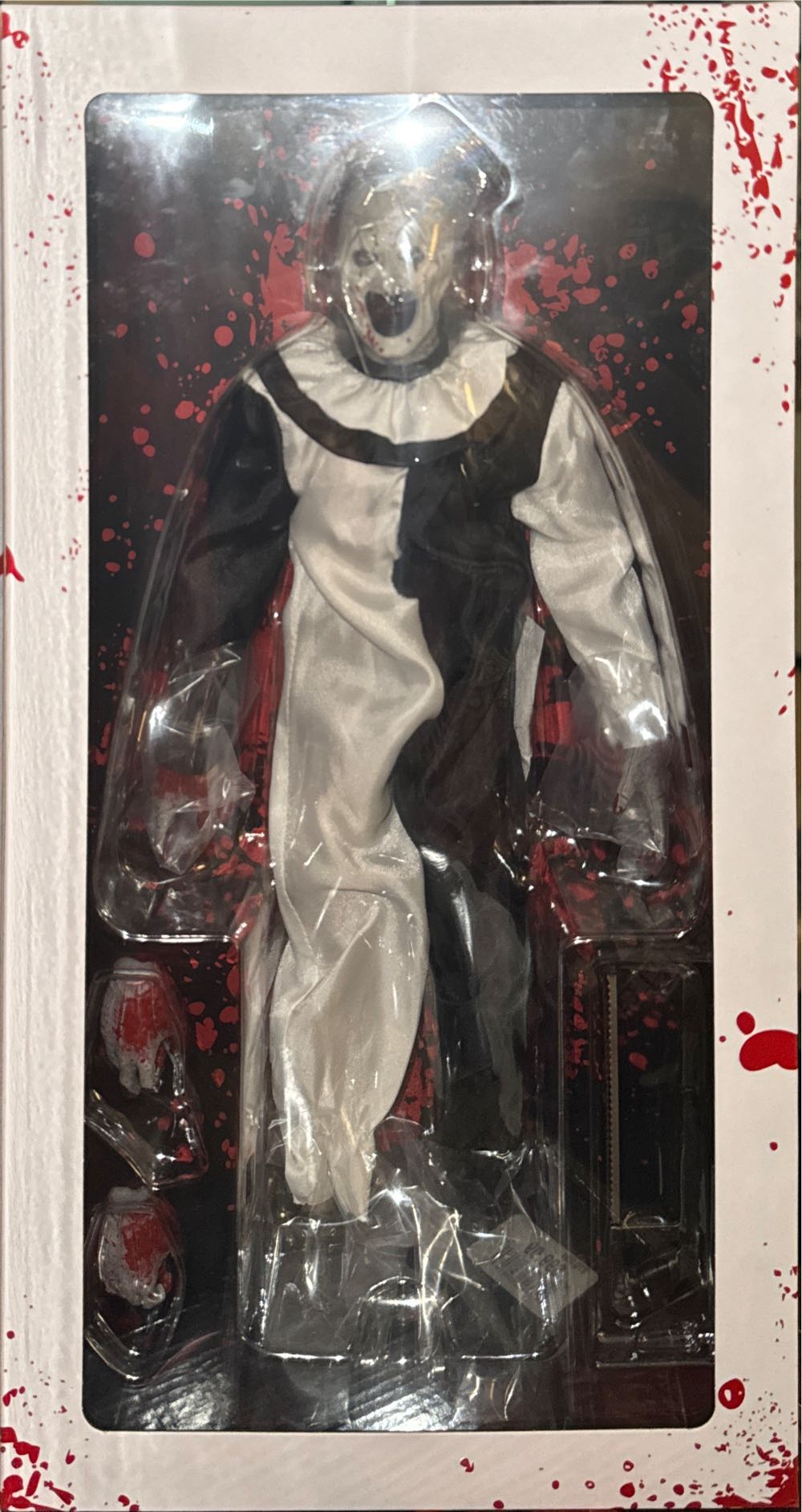 Art the Clown  vinyl figure collectible [Barcode 811501036227] - Main Image 2