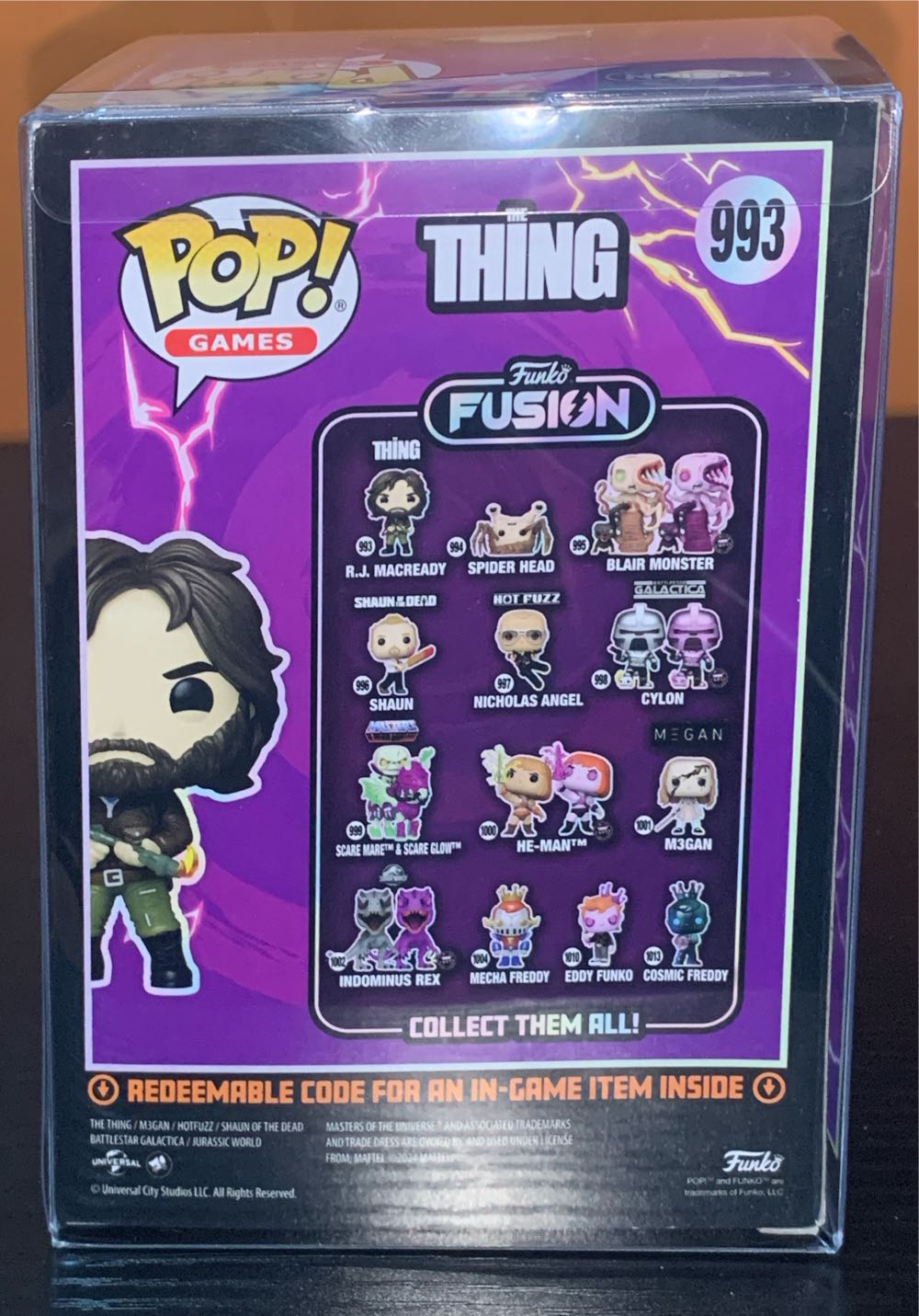 R.J.Macready  vinyl figure collectible [Barcode 889698780537] - Main Image 3