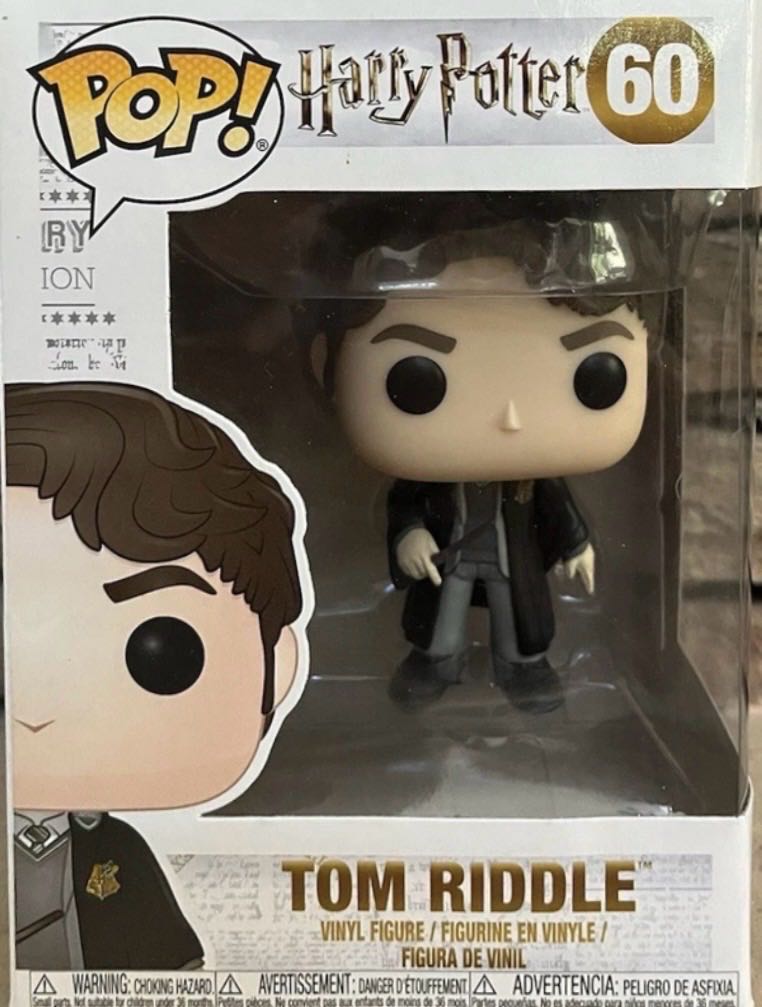 Tom Riddle - Harry Potter vinyl figure collectible [Barcode 889698300322] - Main Image 3