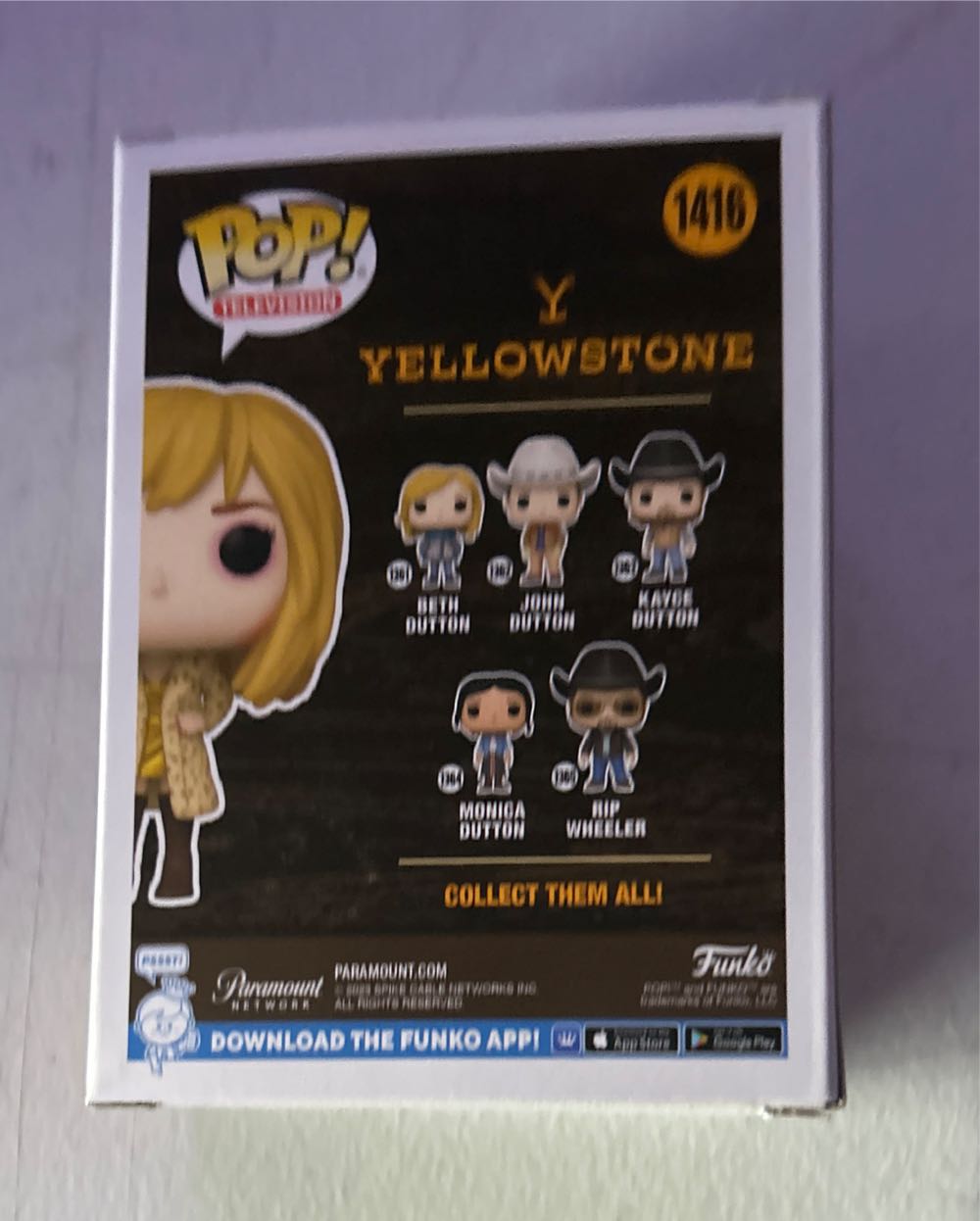 #1416 Television: Yellowstone: Beth Dutton (Yellow jacket)  vinyl figure collectible [Barcode 889698746106] - Main Image 3