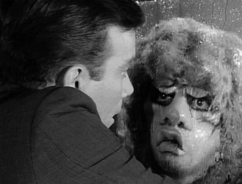 The Gremlin  vinyl figure collectible [Barcode 889698801966] - Main Image 3