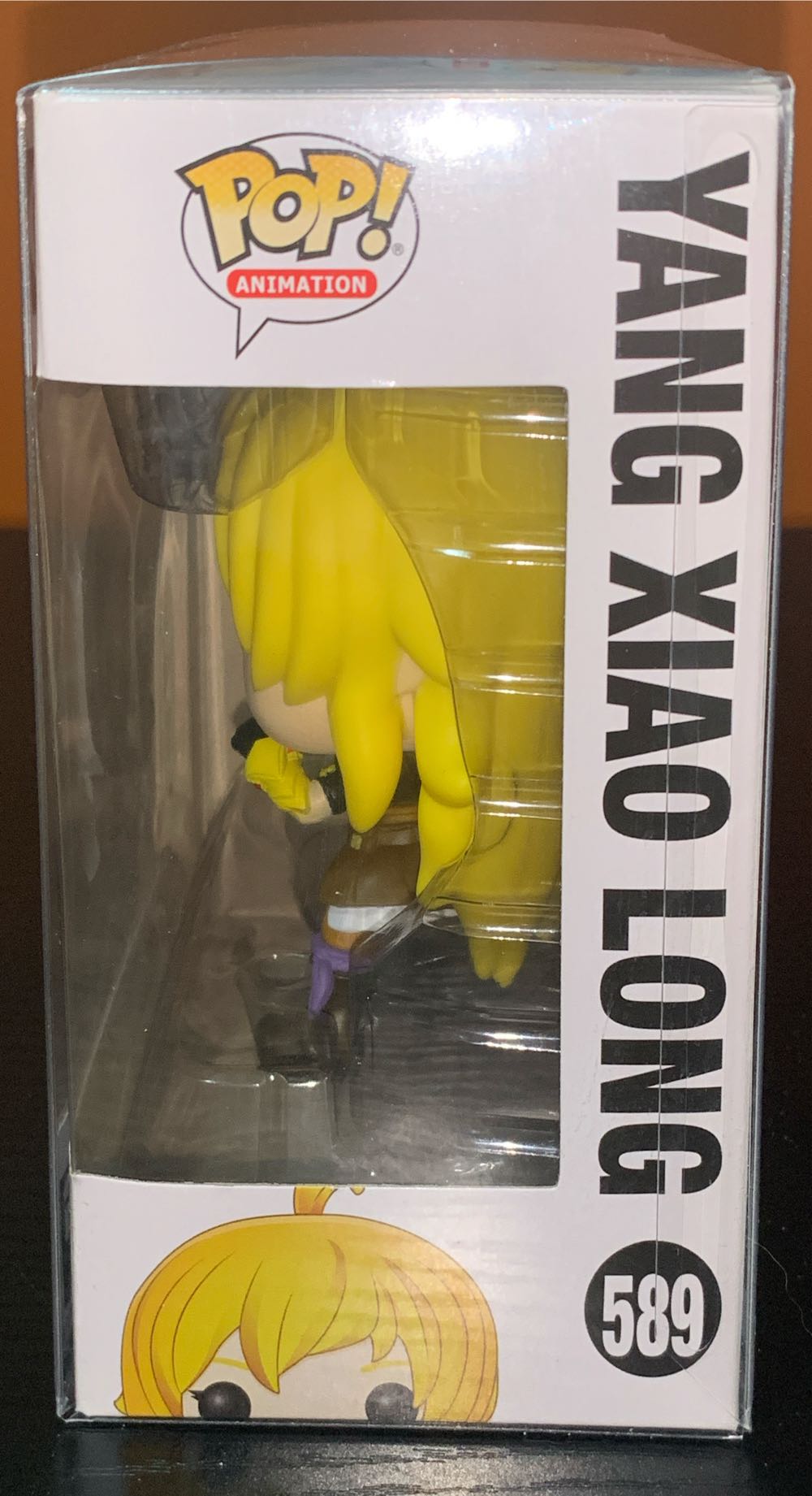 Yang Xiao Long  vinyl figure collectible [Barcode 889698403276] - Main Image 2