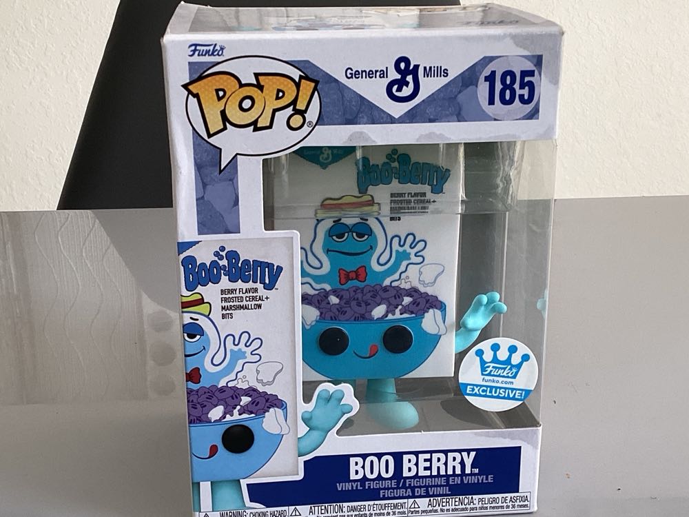 GEOFFREY with CHRISTMAS TREE (Macy’s Exclusive)