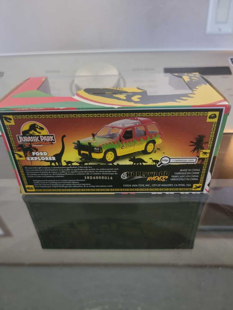 Jada Toys For Explorer Jurassic Park 1 32 Green Red  vinyl figure collectible [Barcode 801310319567] - Main Image 3