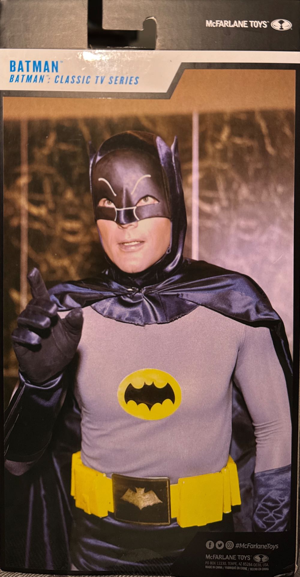 DC Direct Page Punchers The Flash Comic: Heat Wave - Batman vinyl figure collectible [Barcode 787926172911] - Main Image 4