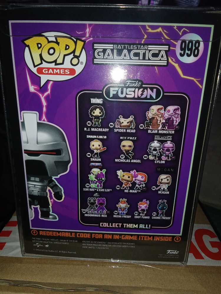 Funko Pop! Games: Funko Fusion Cylon Battlestar Galactica - Battlestar Galactica vinyl figure collectible [Barcode 889698830683] - Main Image 3