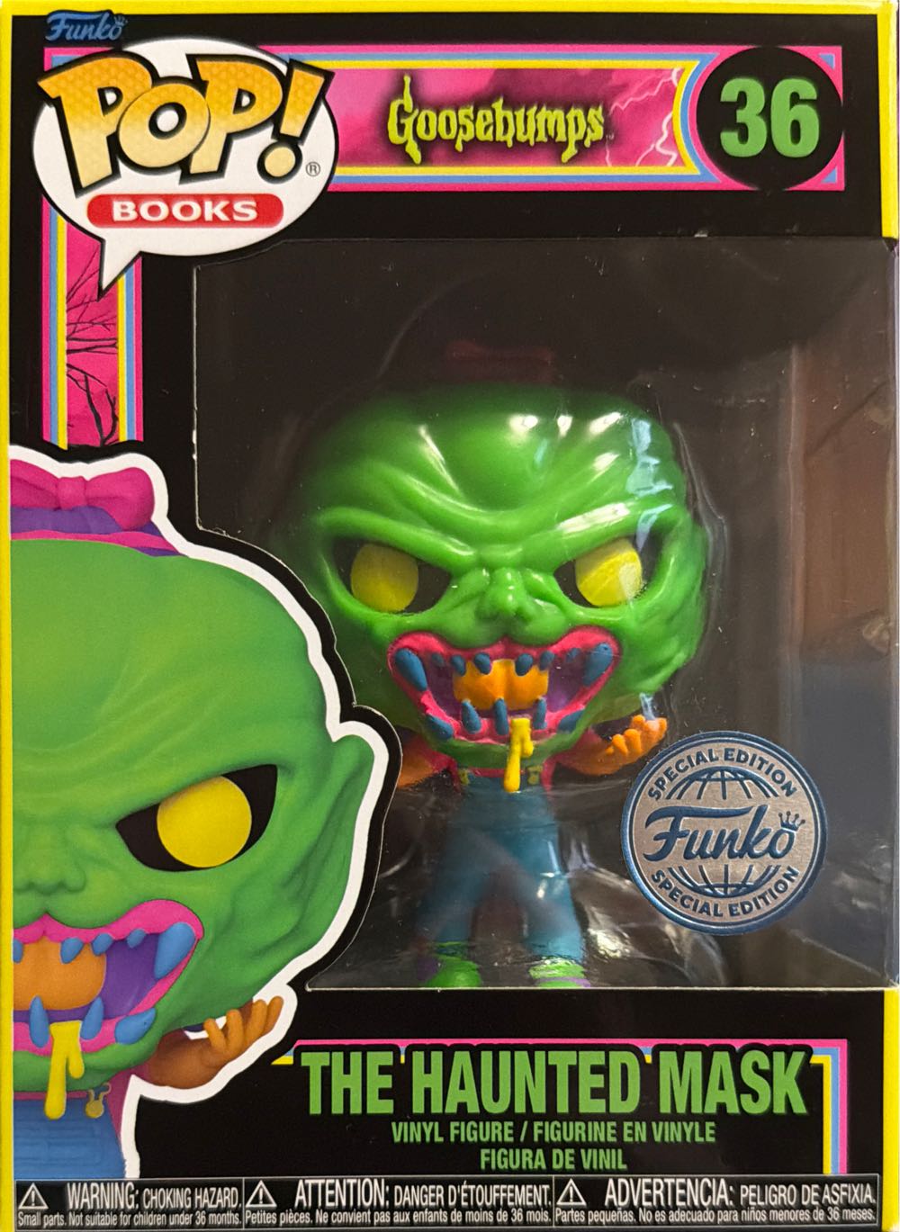 The Haunted Mask <Blacklight>  vinyl figure collectible [Barcode 889698827638] - Main Image 4