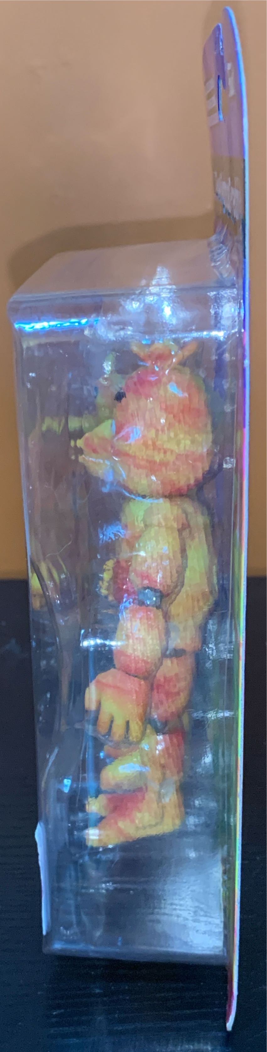 Tie-Dye Chica - Five Nights at Freddy’s vinyl figure collectible [Barcode 889698642170] - Main Image 2