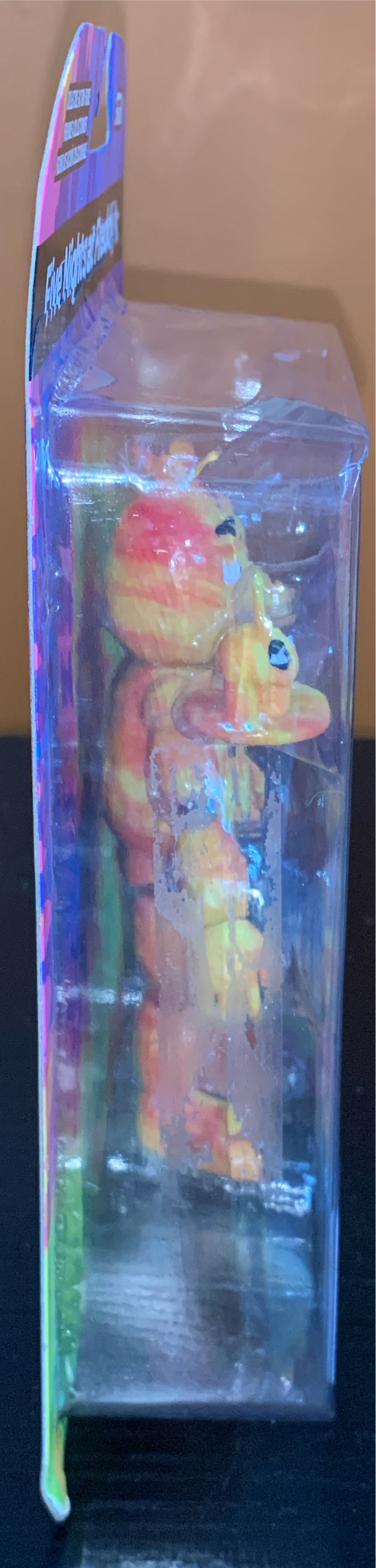 Tie-Dye Chica - Five Nights at Freddy’s vinyl figure collectible [Barcode 889698642170] - Main Image 4