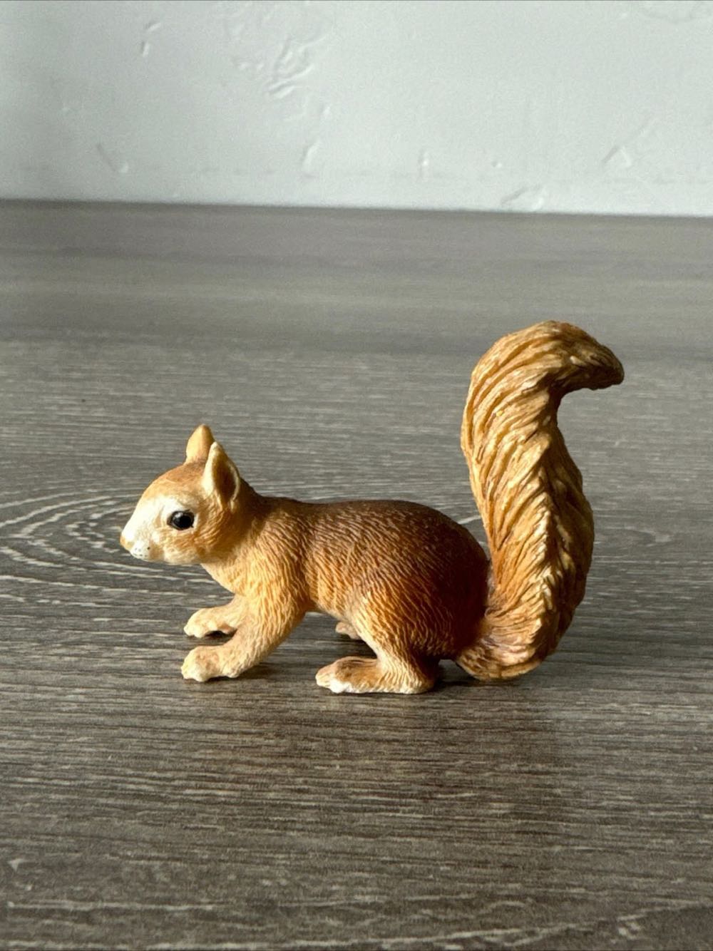 Veverka Schleich  vinyl figure collectible - Main Image 3