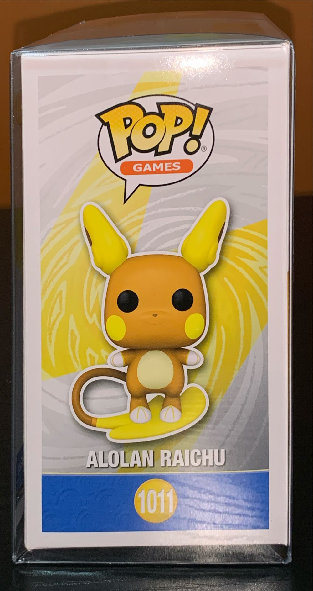 Alolan Raichu - Pokémon vinyl figure collectible [Barcode 889698802895] - Main Image 4