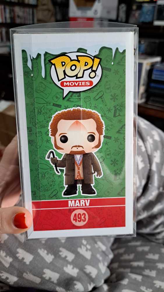 Marv  vinyl figure collectible - Main Image 3