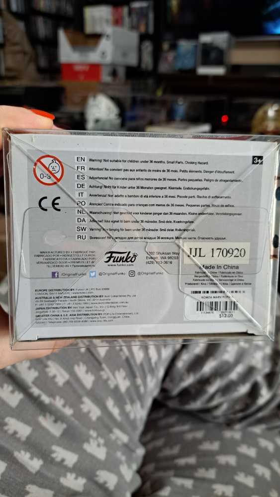 Marv  vinyl figure collectible - Main Image 4