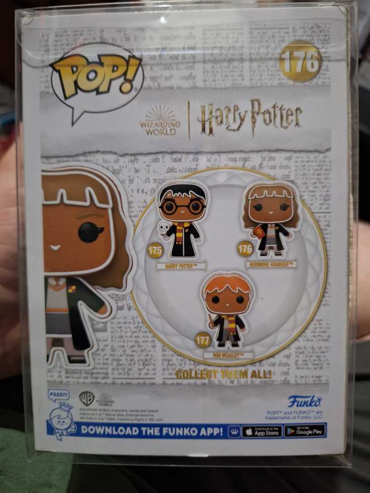 Hermione Granger (Gingerbread) - Harry Potter vinyl figure collectible [Barcode 889698800198] - Main Image 2