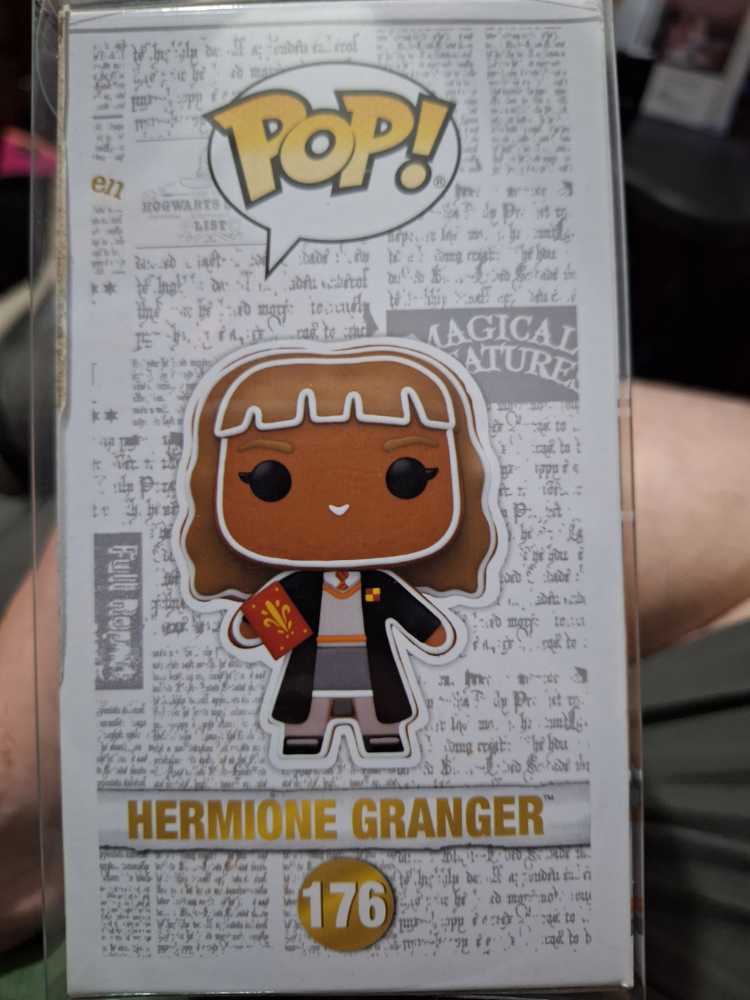 Hermione Granger (Gingerbread) - Harry Potter vinyl figure collectible [Barcode 889698800198] - Main Image 3