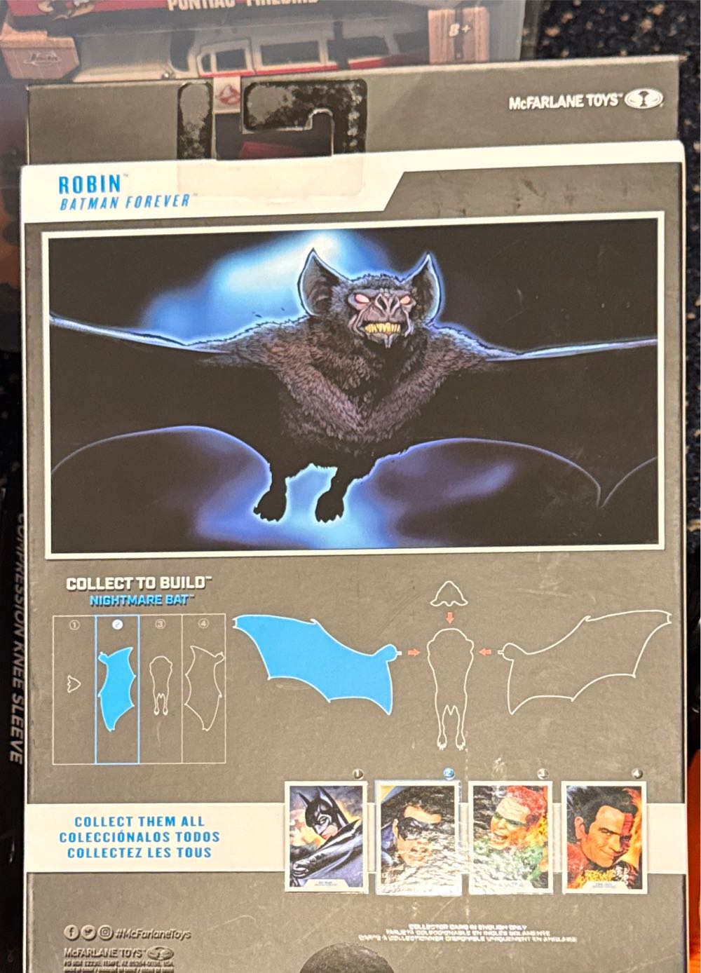 Robin  vinyl figure collectible [Barcode 787926156676] - Main Image 2