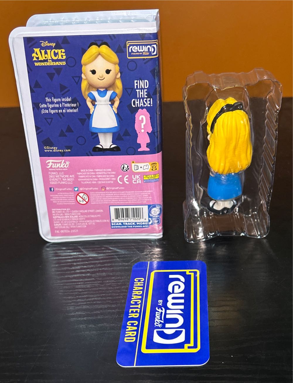 Funko Rewind Alice In Wonderland: Alice (CHASE) - Alice in Wonderland vinyl figure collectible [Barcode 889698710206] - Main Image 3