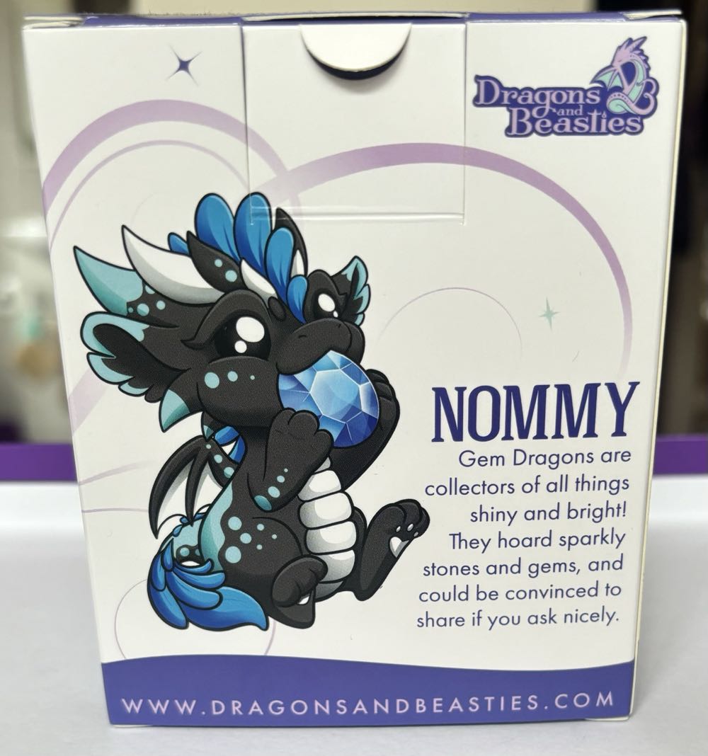 D&B Nommy Gem Dragon  vinyl figure collectible [Barcode 810002711879] - Main Image 3