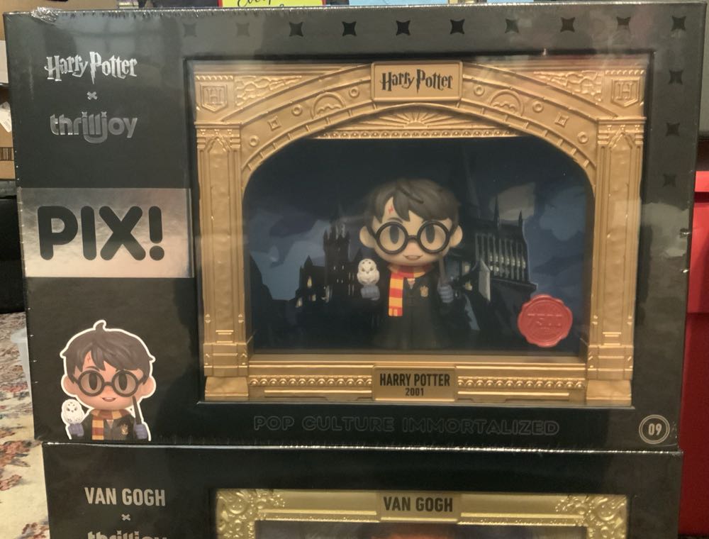 Thrilljoy Harry Potter Hermione Granger 1/3000 2024 Signed By Kickstradomis - Harry Potter vinyl figure collectible - Main Image 2