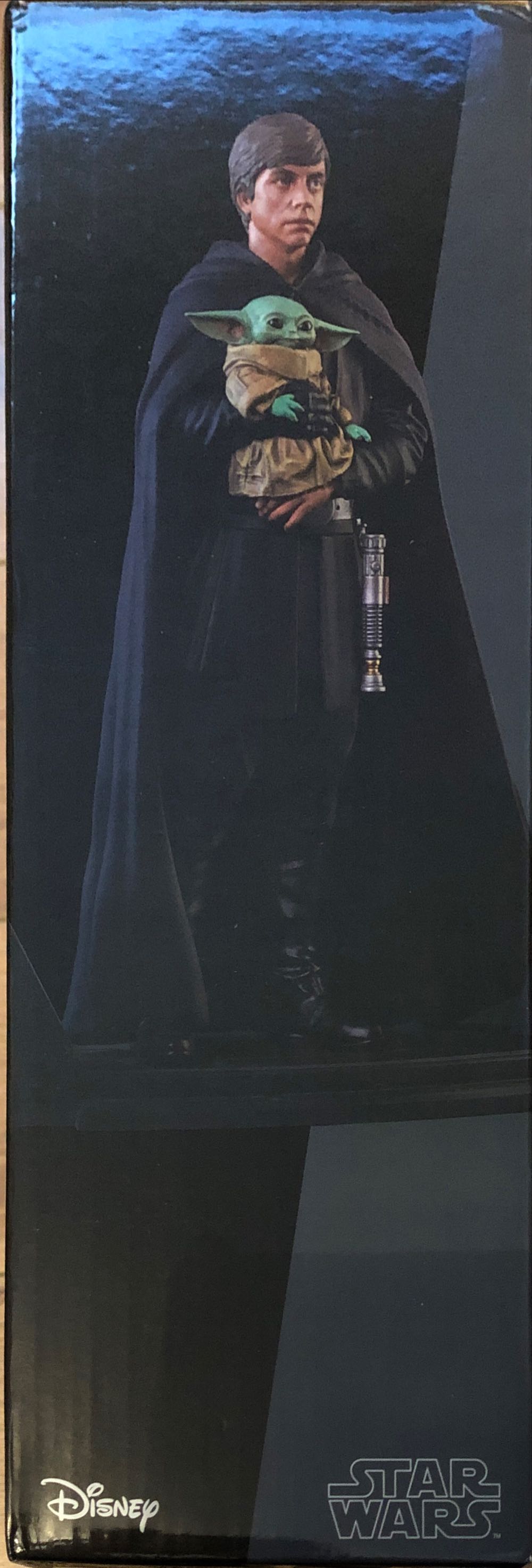 Diamond Select Toys Star Wars Premier Collection: The Mandalorian: Luke Skywalker & Grogu Statue Multicolor  vinyl figure collectible [Barcode 699788844595] - Main Image 3