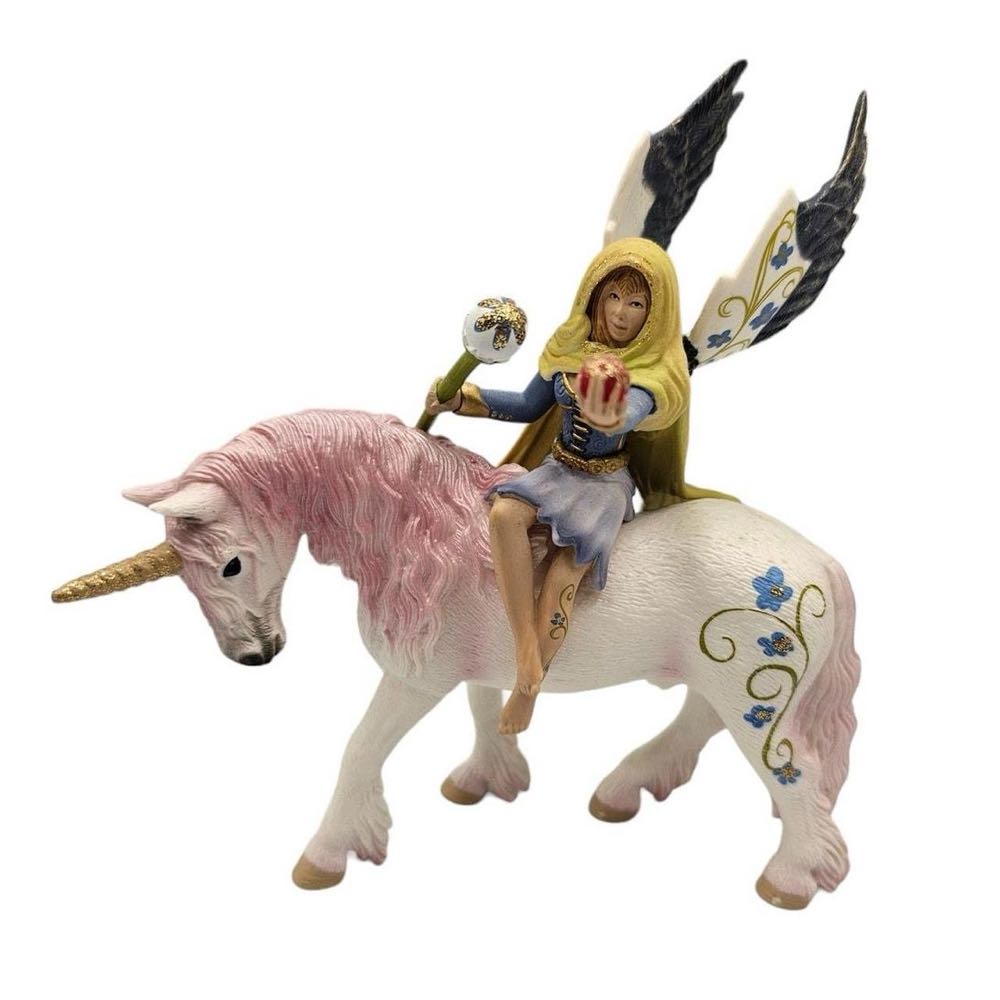 Light Bilara Elf & Unicorn  vinyl figure collectible - Main Image 2