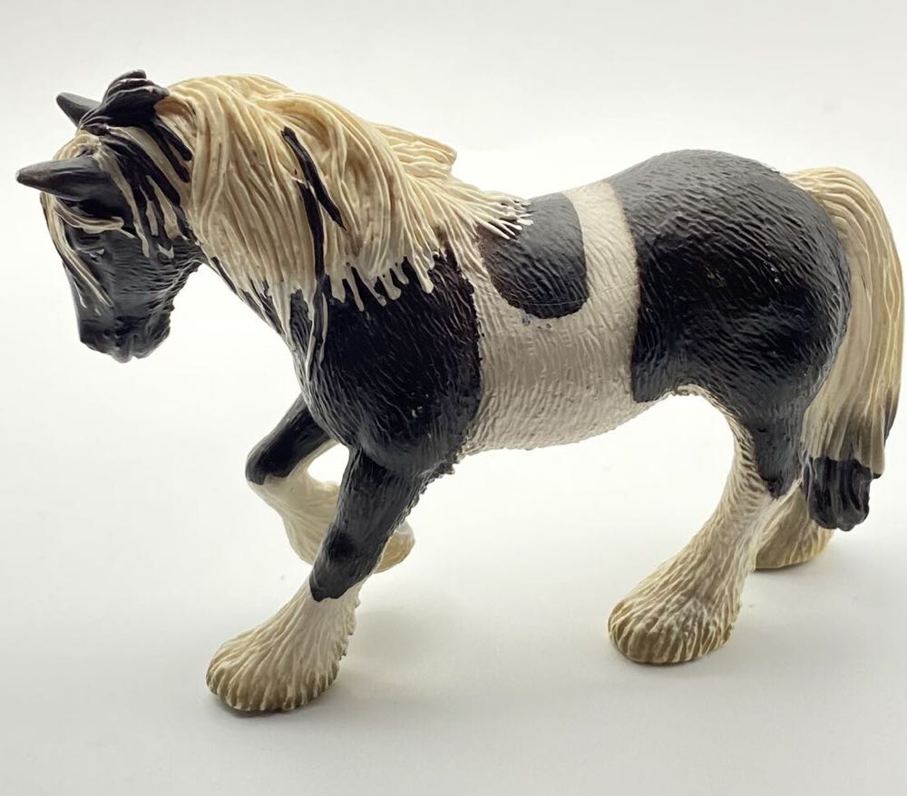 Shire Fohlen  vinyl figure collectible - Main Image 2