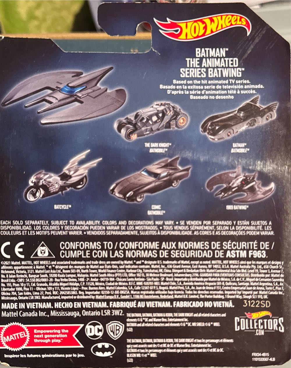 Batman The Animated Series Batwing  vinyl figure collectible [Barcode 887961242553] - Main Image 2