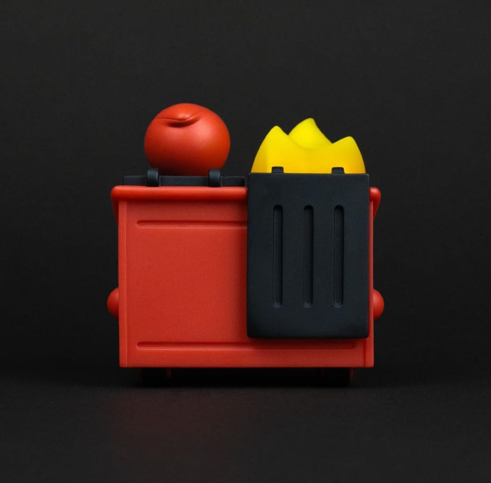 Deadpool Dumpster Fire Vinyl Figure - Deadpool vinyl figure collectible [Barcode 810082911107] - Main Image 3