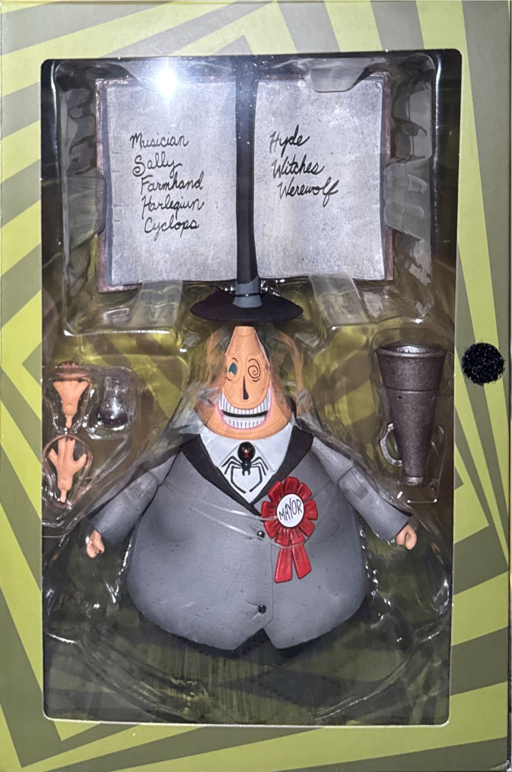 Mayor of Halloweentown  vinyl figure collectible [Barcode 634482281437] - Main Image 2