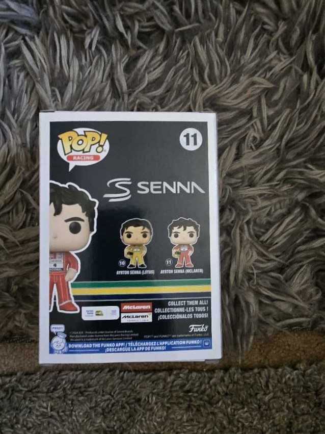 Ayrton Senna (McLaren)  vinyl figure collectible [Barcode 889698861809] - Main Image 2
