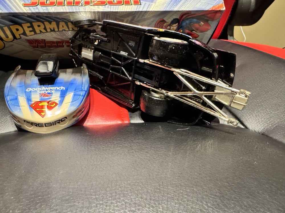 Superman, Limited Edition 1: 24 Scale Pedal Car Bank Nascar 1999  vinyl figure collectible - Main Image 4