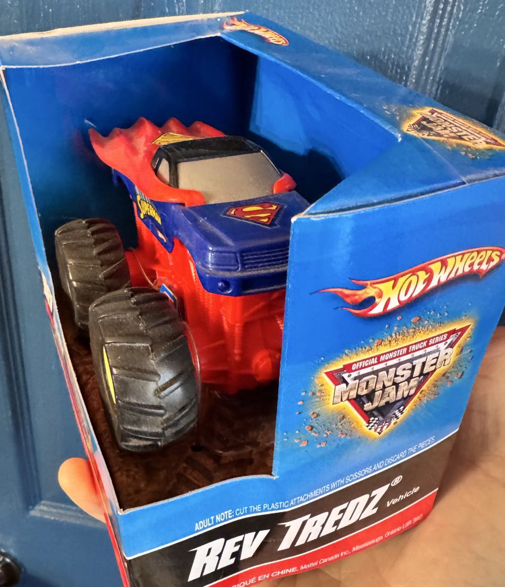 Superman Hot Wheels, Monster, Jam, 1:64 Scale Collectible Truck Rev Tredz  vinyl figure collectible [Barcode 026676898536] - Main Image 2