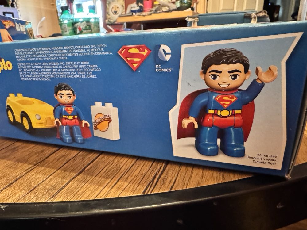 Lego Duplo Super Heroes Superman Rescue Building Toy  vinyl figure collectible [Barcode 673419211321] - Main Image 2