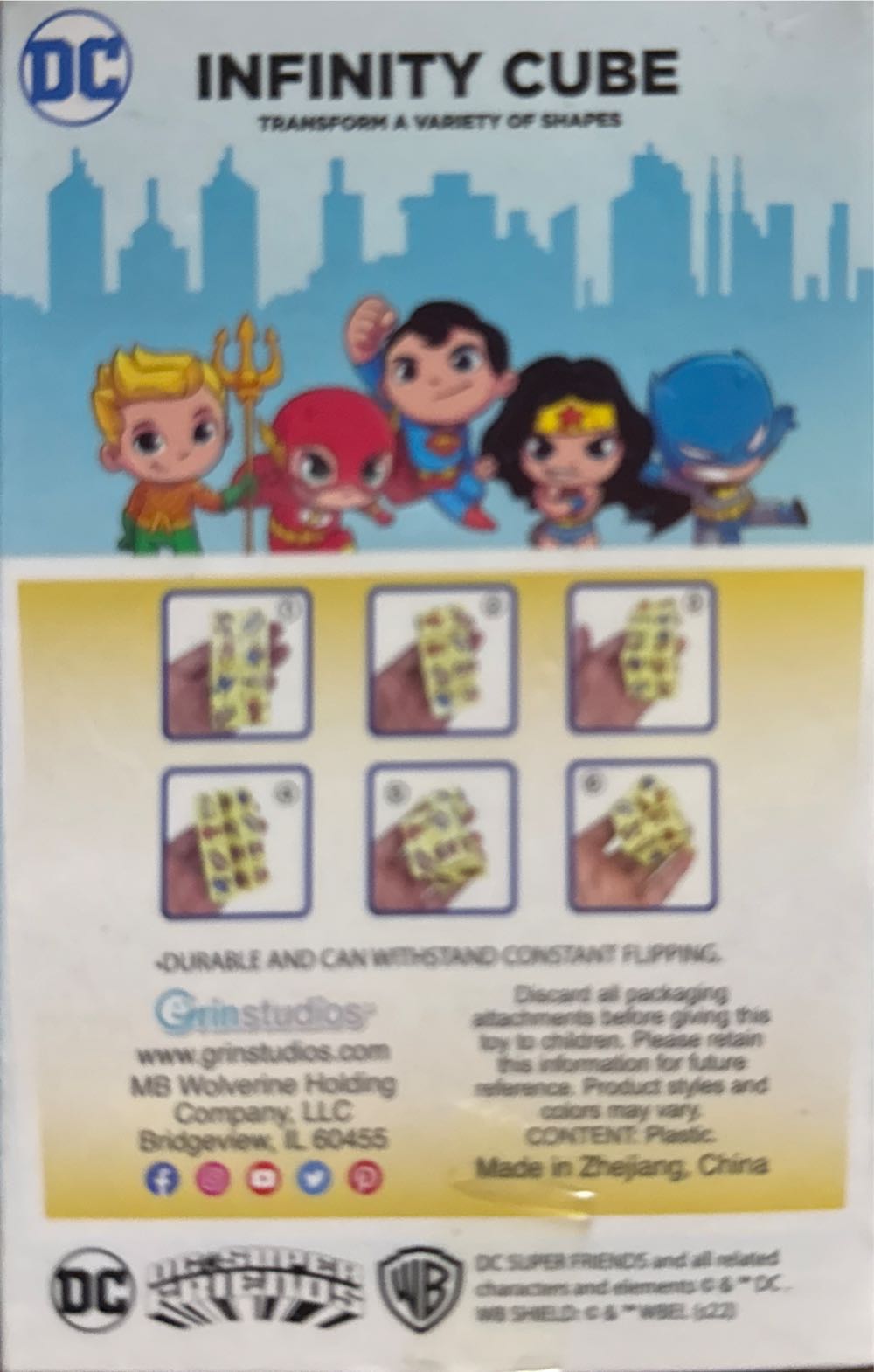 DC Superfriends Infinity Cube  vinyl figure collectible [Barcode 840023710162] - Main Image 2