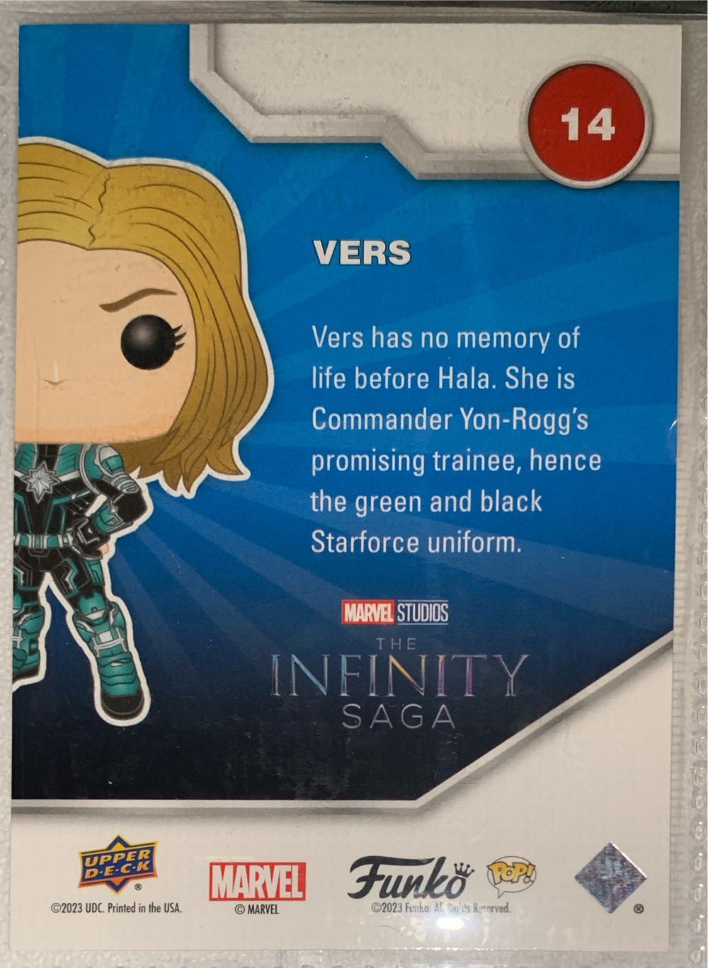 #14: Vers - Captain Marvel vinyl figure collectible - Main Image 2