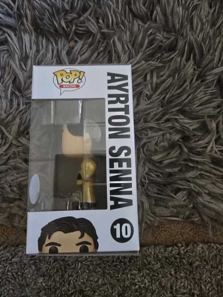 Ayrton Senna (Lotus Racing)  vinyl figure collectible [Barcode 889698861793] - Main Image 4