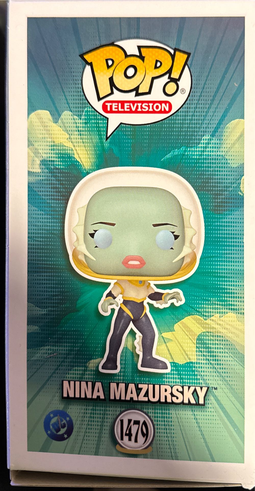 Creature Commandos - Nina Mazursky - DC Universe vinyl figure collectible [Barcode 889698810319] - Main Image 3