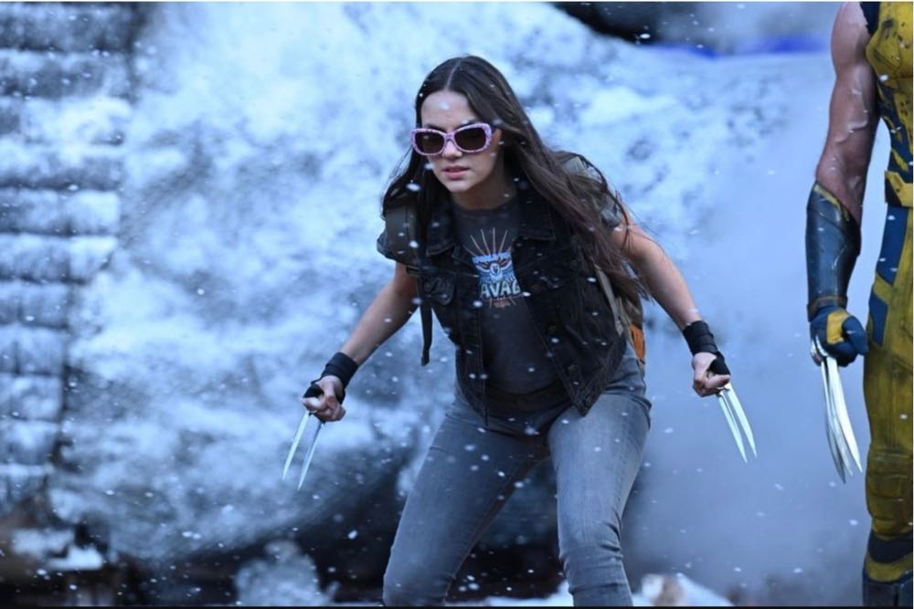 X-23 - Deadpool vinyl figure collectible [Barcode 889698848497] - Main Image 3