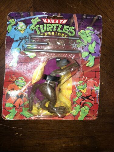 Bitty Pop: Friends-Phoebe Buffay, Monica Geller, Chandler Bing & Mystery Chase