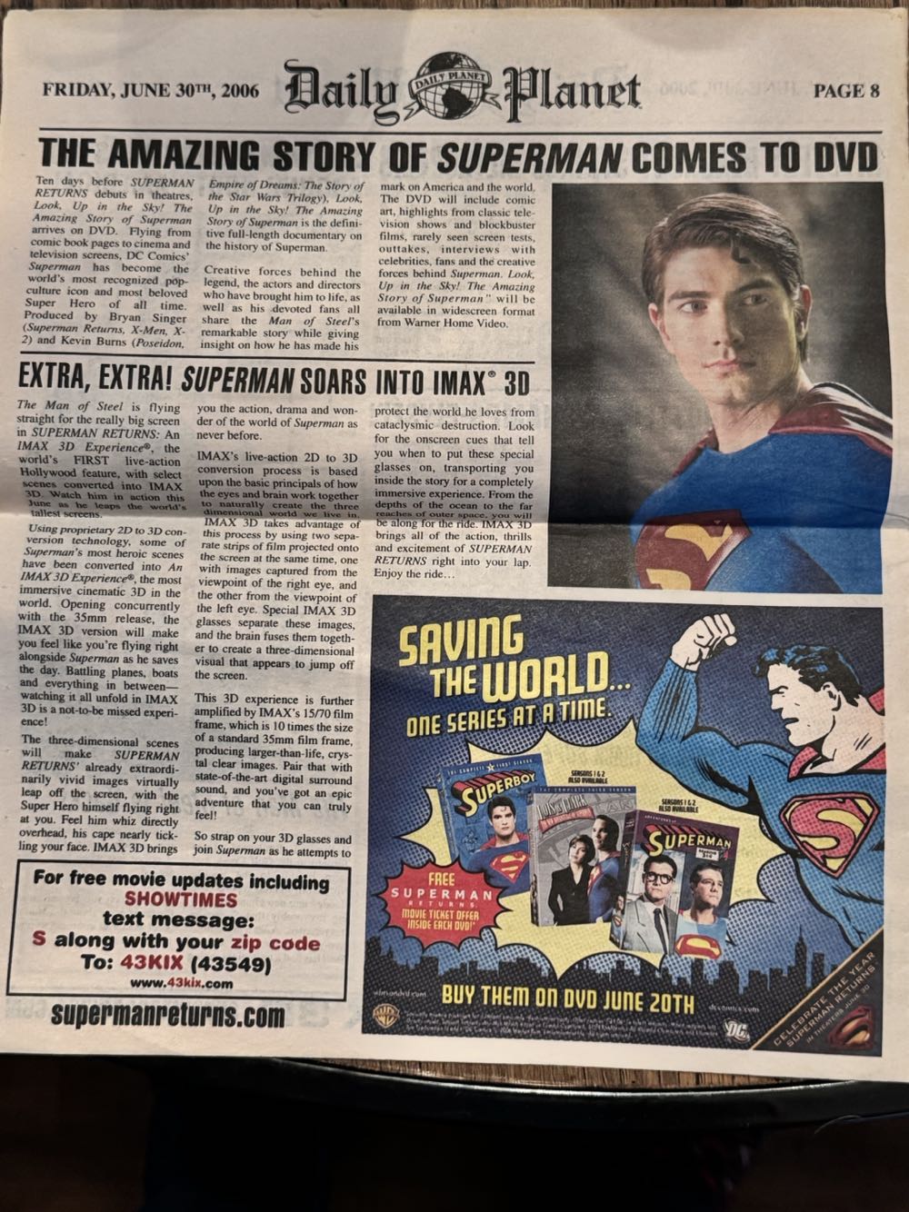 Superman Returns Daily Planet Newspaper  vinyl figure collectible - Main Image 2