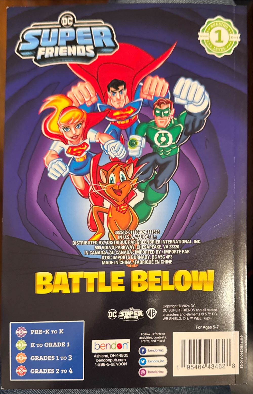 Super Friends Battle Below Book By Bendon  vinyl figure collectible [Barcode 195464434628] - Main Image 2