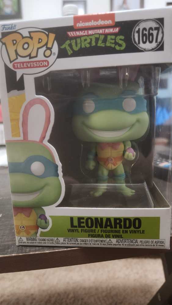 TMNT 1667 - Leonardo (Easter) - Teenage Mutant Ninja Turtles vinyl figure collectible [Barcode 889698860437] - Main Image 3